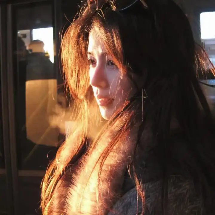 爆音少女!!电影海报